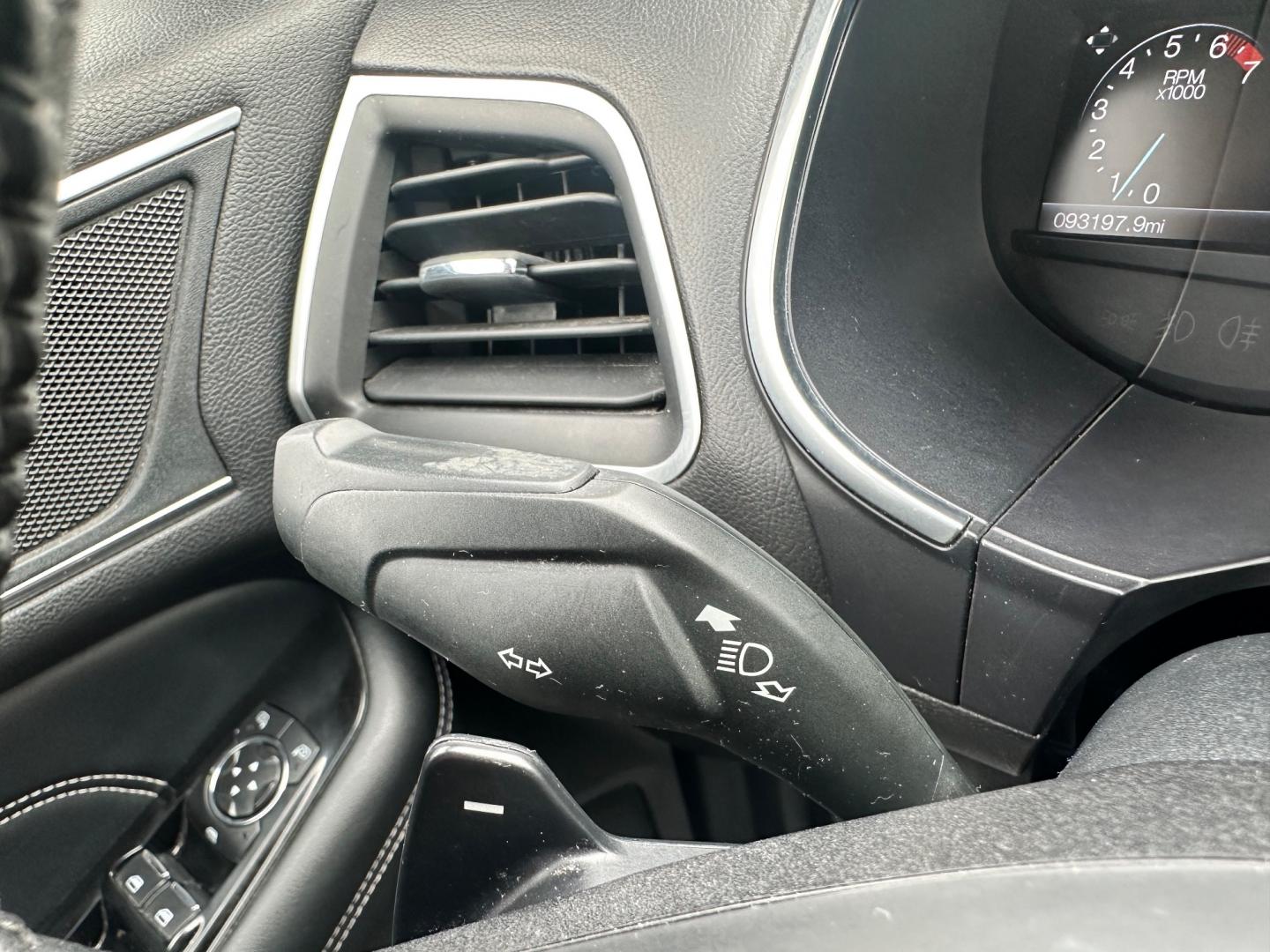 2017 Silver /Black Ford Edge Titanium (2FMPK4K92HB) with an 2.0L I4 DOHC 16V Turbo engine, 6-Speed Automatic transmission, located at 547 E. Main St., Orwell, OH, 44076, (440) 437-5893, 41.535435, -80.847855 - This 2017 Ford Edge Titanium AWD is a well-equipped midsize SUV. It comes with a powerful yet efficient 2.0L EcoBoost engine paired with a smooth 6-speed automatic transmission. Notable features include LED daytime running lights, dusk-sensing headlights, leather interior, auto-dimming rearview mirr - Photo#24
